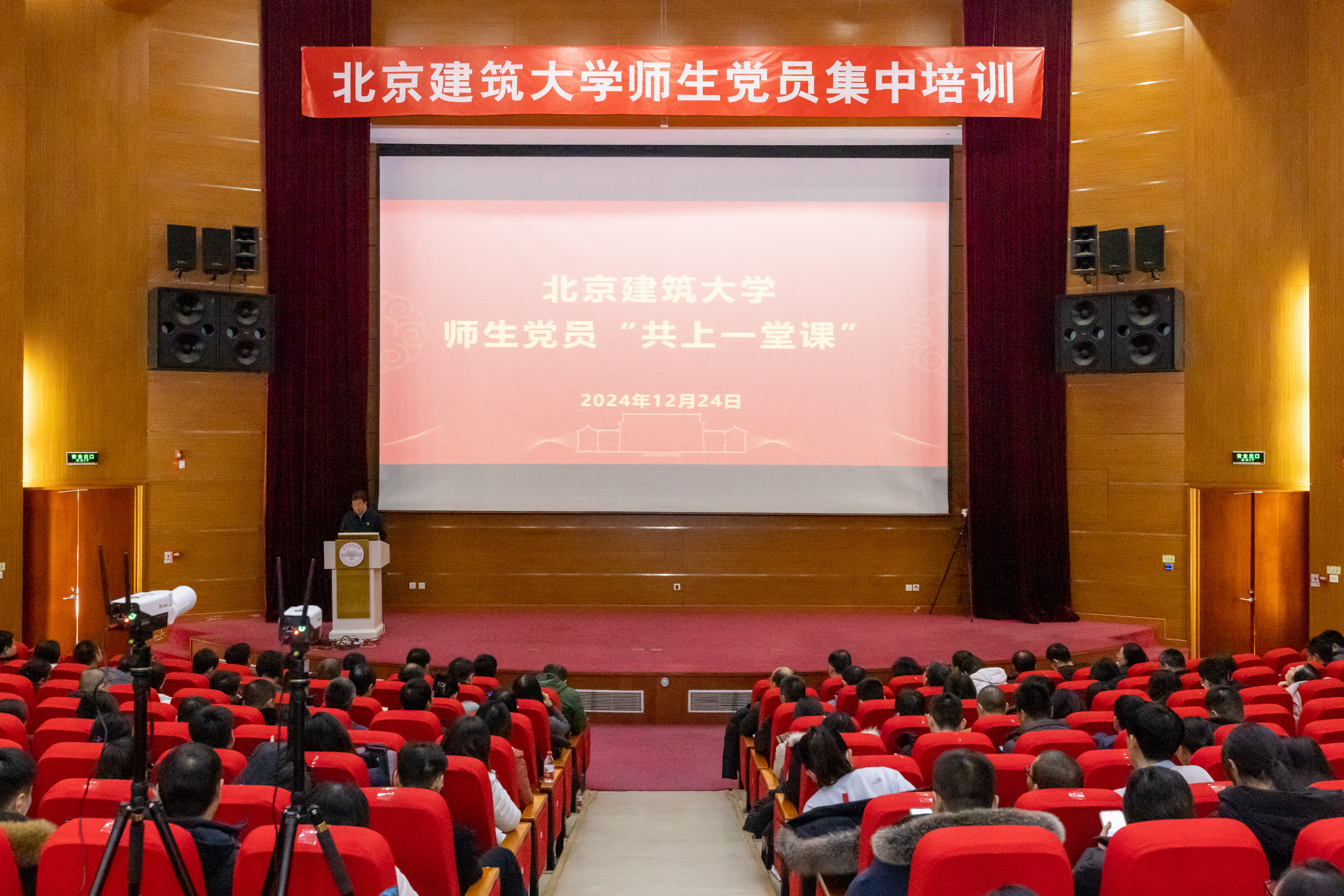 d1db9092e98e44a08e2bc6ed8a6aeeb1.jpg