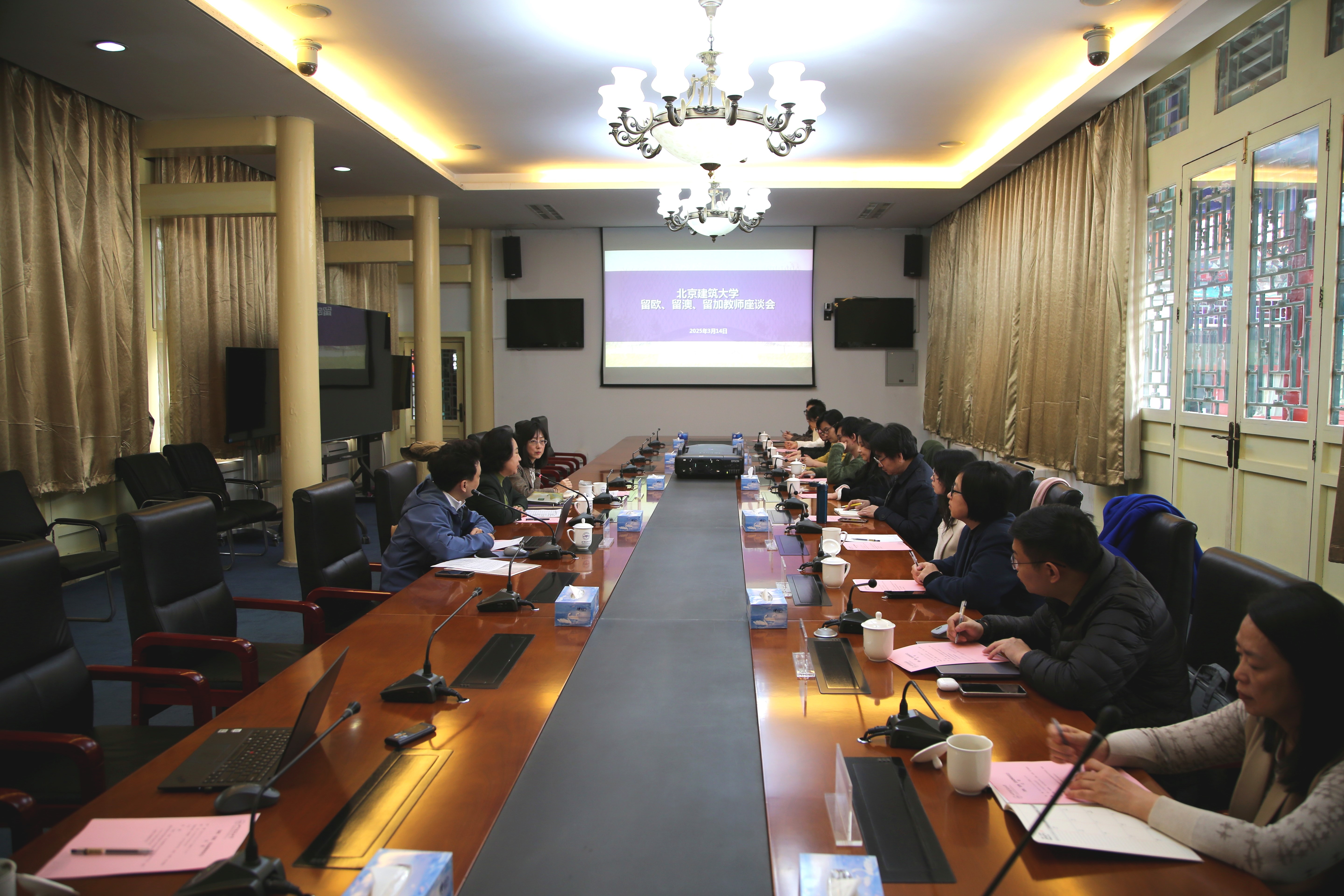 f3eb9bd2a2634a8f8a5c00e8e3945b84.jpg f3eb9bd2a2634a8f8a5c00e8e3945b84.jpg